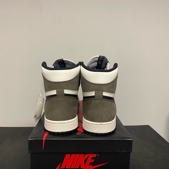 Jordan 1 Mochas Deadstock - Picture 4 of 4